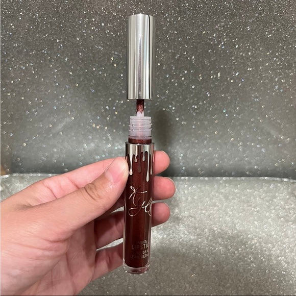 Kylie Cosmetics Holiday Lip Set - Picture 4 of 7